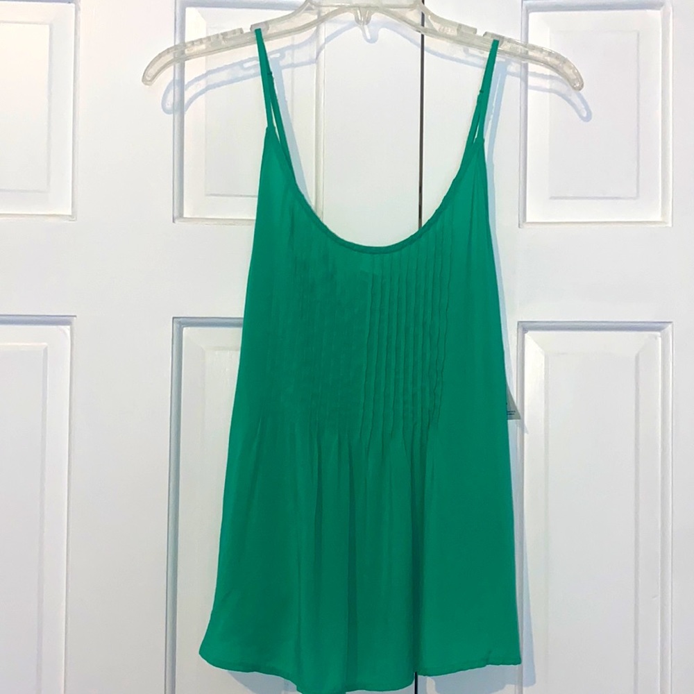 Green Old Navy Tank. NWT.